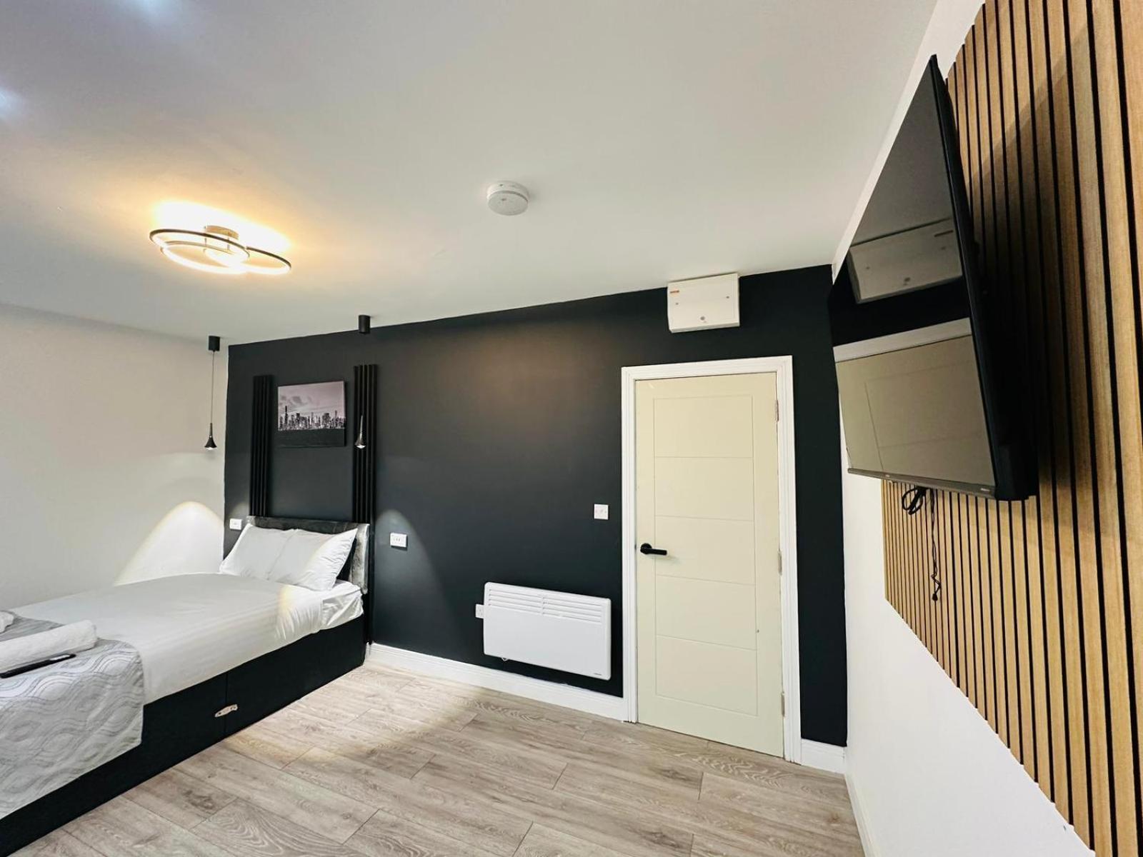 Sk Heathrow Hotel Хейс Екстериор снимка