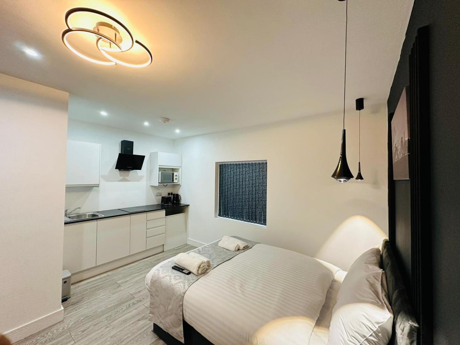 Sk Heathrow Hotel Хейс Екстериор снимка