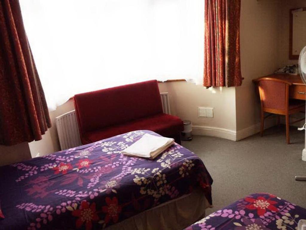 Sk Heathrow Hotel Хейс Стая снимка